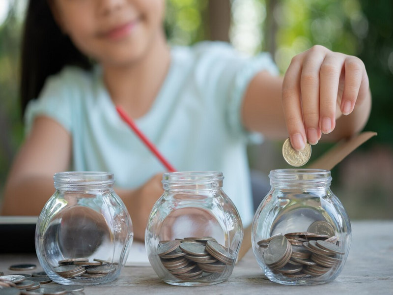 Consejos para enseñar educación financiera a niños pequeños